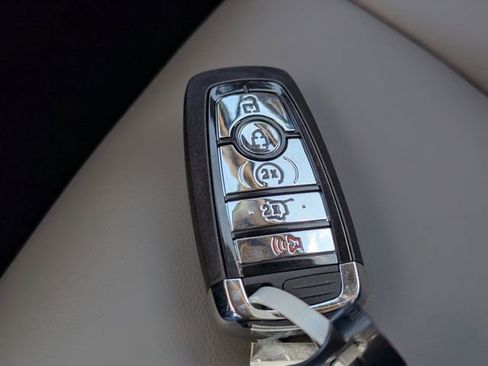 New 2026 Lincoln Corsair Premiere image 26