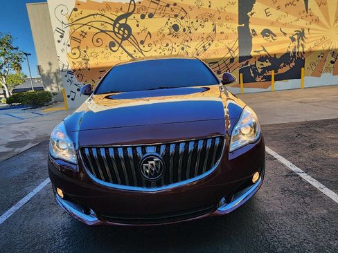 Used 2017 Buick Regal Sport Touring FWD image 5