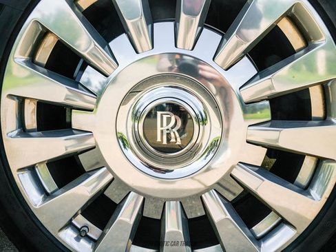 Used 2020 Rolls-Royce Phantom Sedan RWD image 59