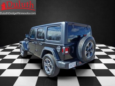 Used 2023 Jeep Wrangler Unlimited Sahara AWD/4WD image 3
