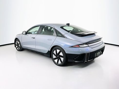 Used 2024 Hyundai Ioniq 6 SE RWD image 5