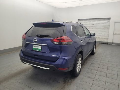 Used 2020 Nissan Rogue SV image 9