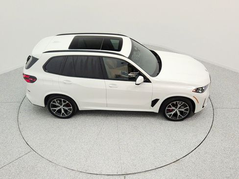 Used 2024 BMW X5 xDrive40i w/ M Sport Package AWD/4WD image 26