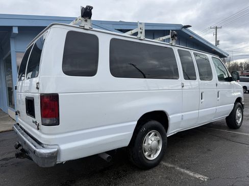 Used 2011 Ford E-350 and Econoline 350 XLT image 5