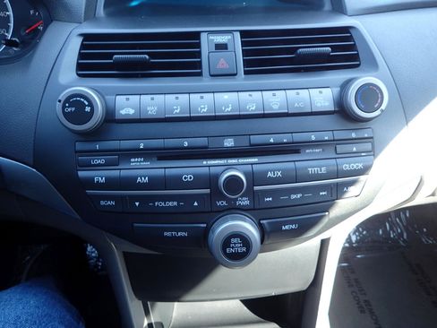 Used 2010 Honda Accord EX image 19