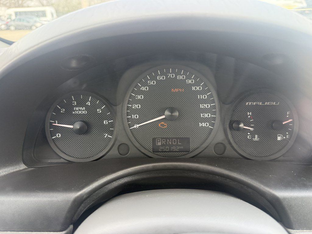Used 2005 Chevrolet Malibu LS FWD image 17