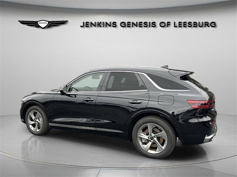 Used 2026 Genesis GV70 2.5T Select image 9
