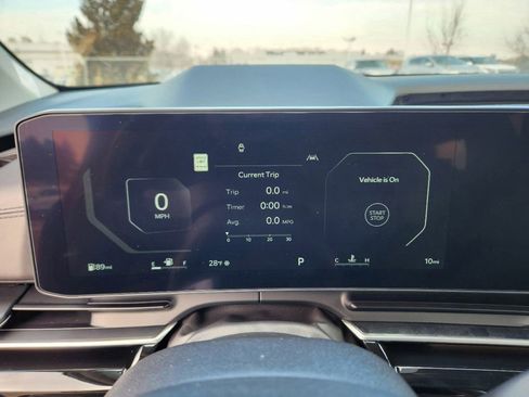 New 2025 Kia Carnival SX Prestige image 18