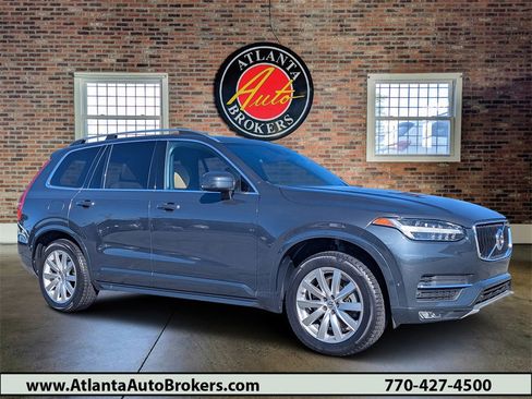 Used 2017 Volvo XC90 T6 Momentum w/ Vision Package image 1