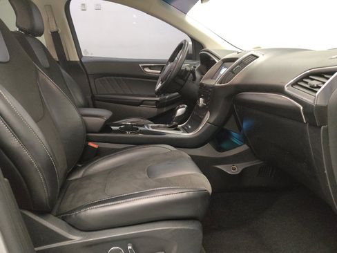 Used 2017 Ford Edge Sport w/ Technology Package image 21