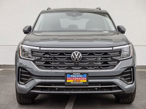 New 2026 Volkswagen Atlas SEL Premium R-Line AWD/4WD image 2