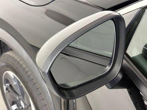 Used 2024 Nissan Rogue SV FWD image 14