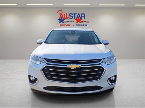 Used 2021 Chevrolet Traverse Premier image 2