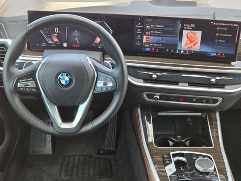Used 2024 BMW X5 sDrive40i w/ Premium Package RWD image 23