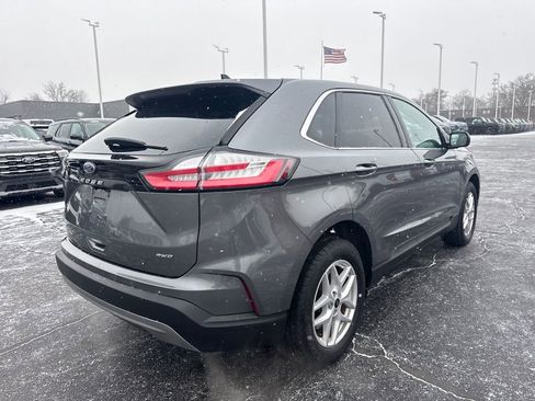 Used 2024 Ford Edge SEL w/ Convenience Package image 7