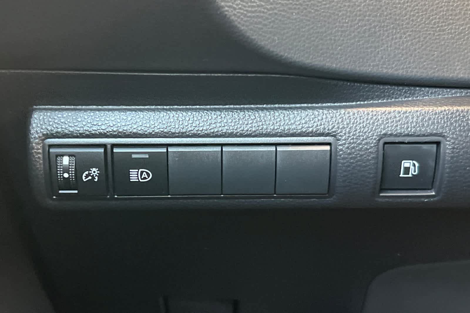 Certified 2024 Toyota Corolla LE w/ LE Convenience Package FWD image 20