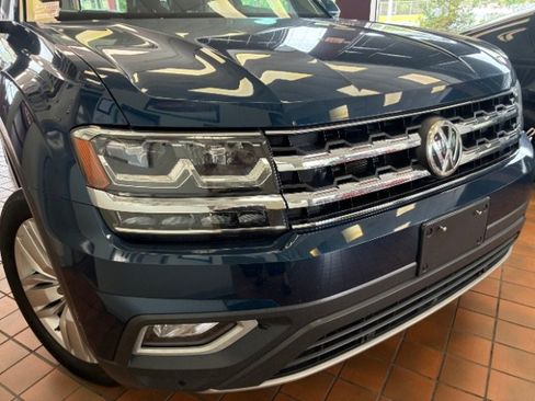 Used 2019 Volkswagen Atlas SEL Premium AWD/4WD image 2