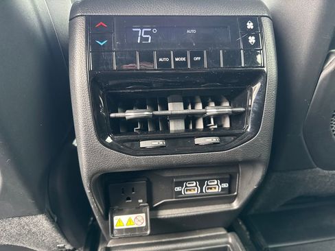 Certified 2023 Jeep Grand Cherokee L Laredo image 34