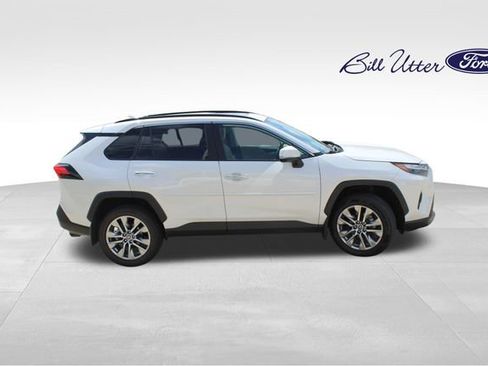 Used 2022 Toyota RAV4 Limited w/ Limited Grade Weather Package AWD/4WD image 4