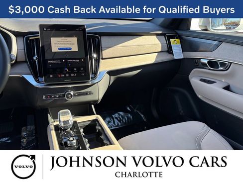 New 2026 Volvo XC90 B6 Plus w/ Protection Package Premier image 9