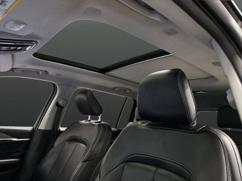 Used 2023 Jeep Grand Cherokee L Limited w/ Luxury Tech Group II image 7