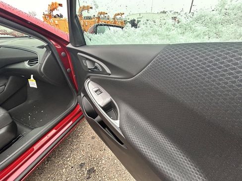 New 2025 Chevrolet Malibu RS image 8