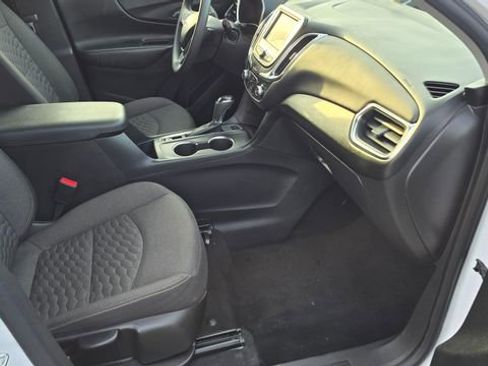 Used 2021 Chevrolet Equinox LT image 13