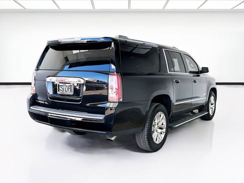 Used 2020 GMC Yukon XL Denali w/ Denali Ultimate Package AWD/4WD image 4
