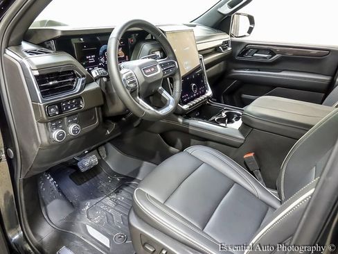 Used 2025 GMC Yukon Elevation image 10