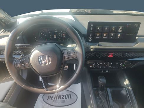 Used 2023 Honda Accord Sport image 10