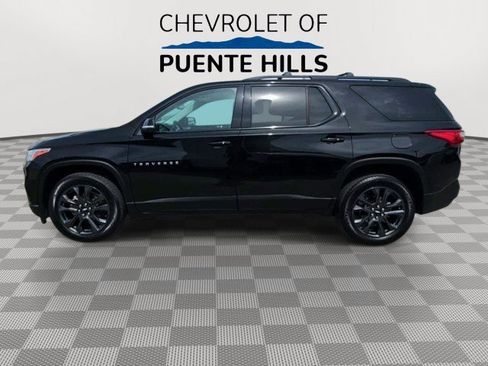 Used 2021 Chevrolet Traverse RS w/ LPO, Cargo Package FWD image 5