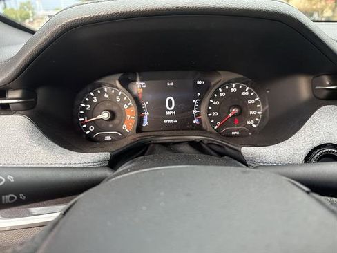 Used 2023 Jeep Compass Latitude image 35