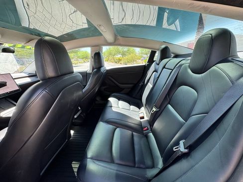 Used 2023 Tesla Model 3 Standard Range RWD image 22