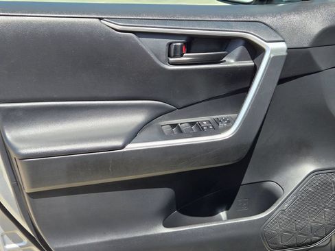 Used 2023 Toyota RAV4 LE FWD image 11