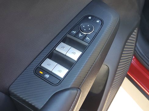 Used 2024 Mitsubishi Outlander SE image 23