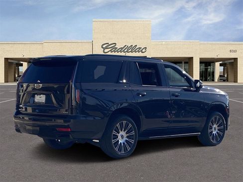 Used 2023 Cadillac Escalade Sport Platinum image 5
