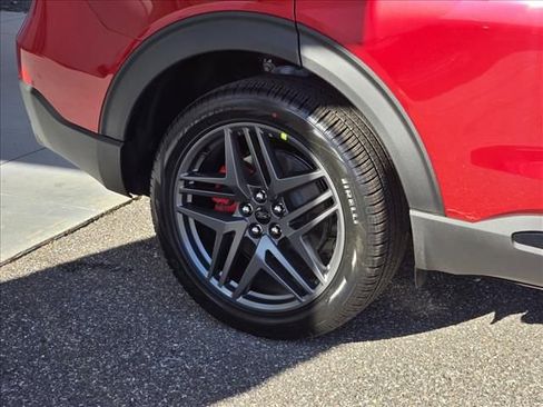 New 2026 Ford Explorer ST-Line w/ ST-Line Street Pack image 28