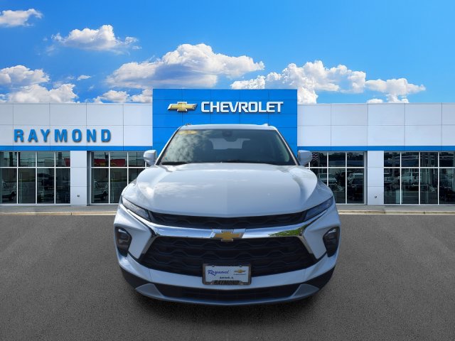 New 2026 Chevrolet Blazer LT w/ Sound & Technology Package AWD/4WD image 9