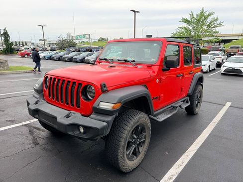 Used 2019 Jeep Wrangler Unlimited Sport image 5