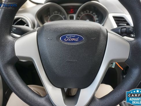 Used 2011 Ford Fiesta SE FWD image 32