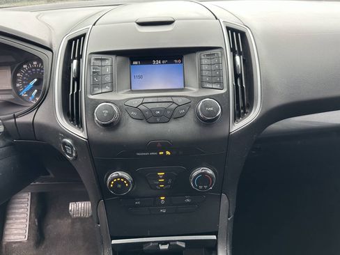 Used 2019 Ford Edge SE FWD image 15