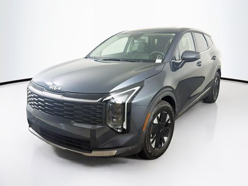 Used 2026 Kia Sportage LX FWD image 3