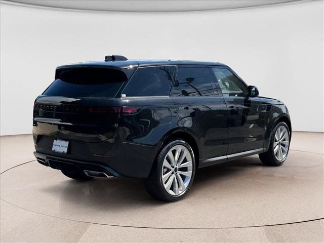 New 2027 Land Rover Range Rover Sport SE AWD/4WD image 5