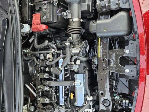 New 2025 Nissan Versa SV w/ Trunk Package image 19