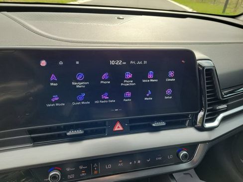 Used 2025 Kia Sportage EX FWD image 28
