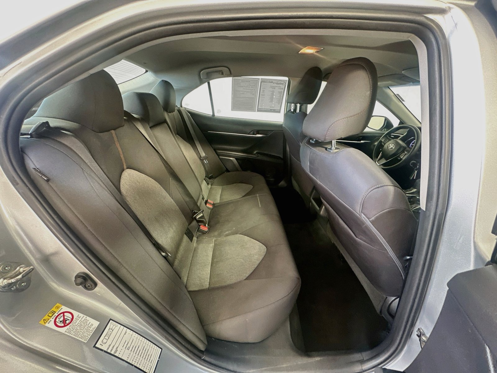 Used 2018 Toyota Camry LE FWD image 24