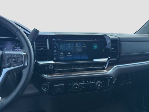 Used 2024 Chevrolet Silverado 1500 LT AWD/4WD image 15