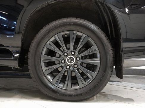 Used 2023 Lexus GX 460 Luxury w/ Sport Design Package image 42