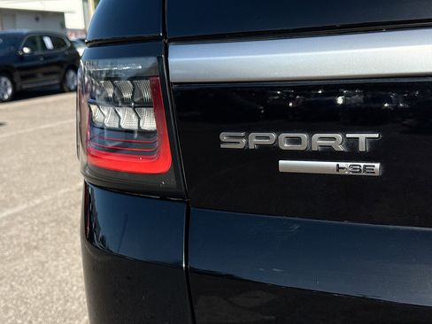 Used 2019 Land Rover Range Rover Sport HSE image 10