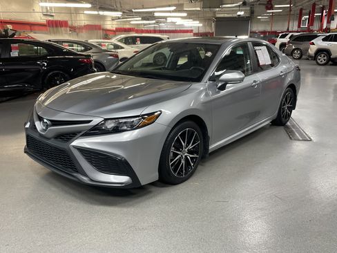 Certified 2024 Toyota Camry SE image 5